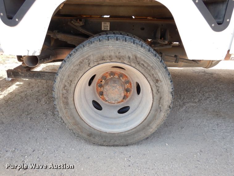 image for item DG6856 2013 Dodge Ram 5500  bucket truck