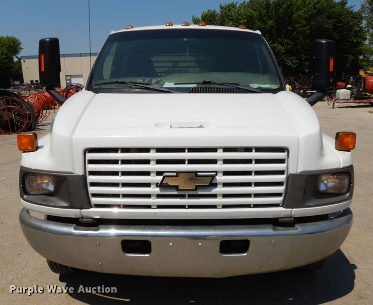 image for item DG7833 2009 Chevrolet C4500  Crew Cab flatbed truck