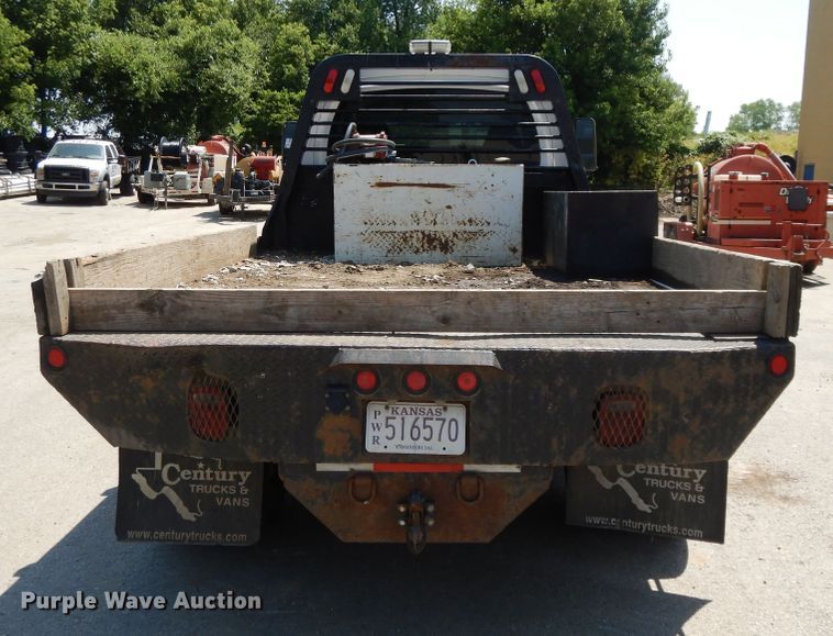 image for item DG7833 2009 Chevrolet C4500  Crew Cab flatbed truck