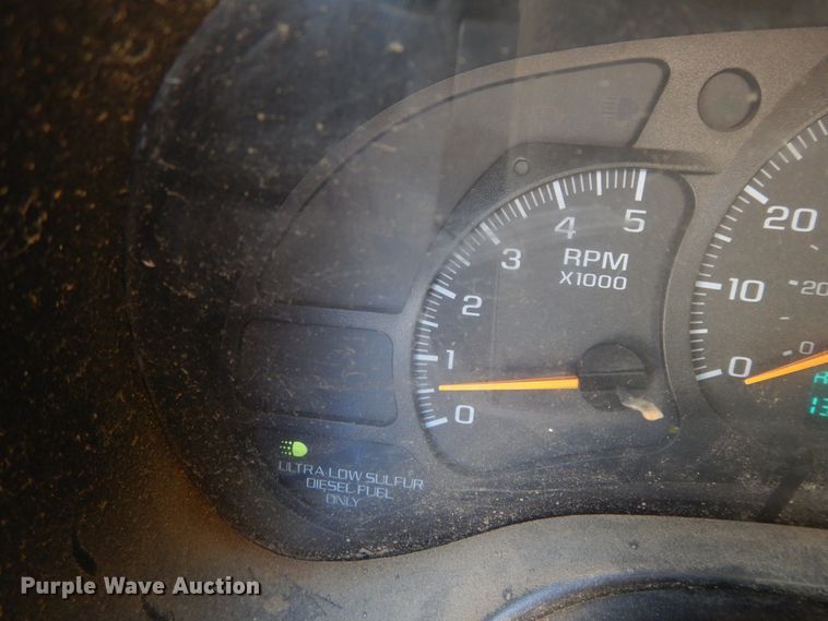 image for item DG7833 2009 Chevrolet C4500  Crew Cab flatbed truck