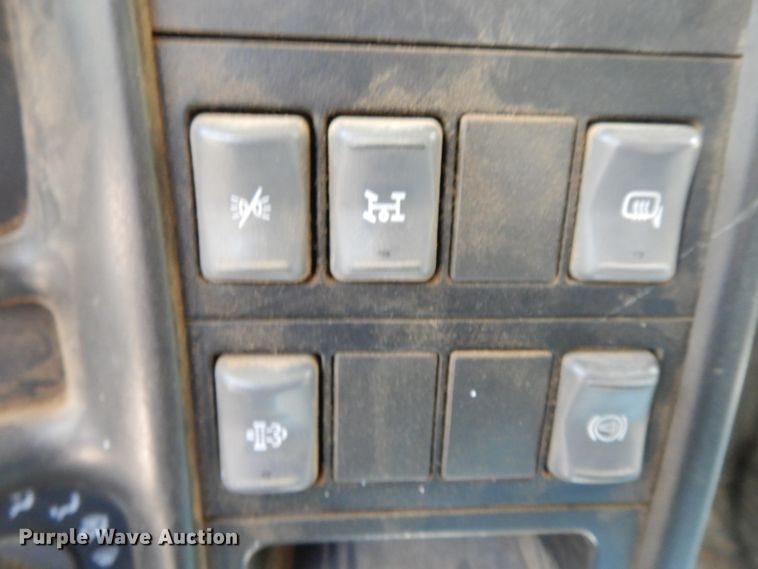 image for item DG7833 2009 Chevrolet C4500  Crew Cab flatbed truck