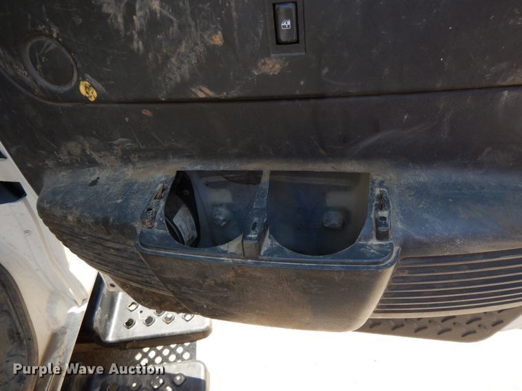 image for item DG7833 2009 Chevrolet C4500  Crew Cab flatbed truck