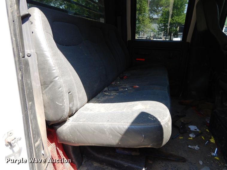 image for item DG7833 2009 Chevrolet C4500  Crew Cab flatbed truck