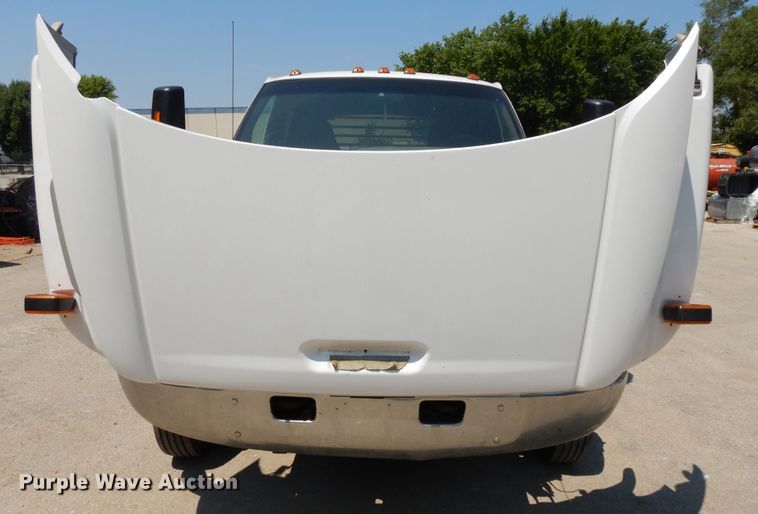 image for item DG7833 2009 Chevrolet C4500  Crew Cab flatbed truck