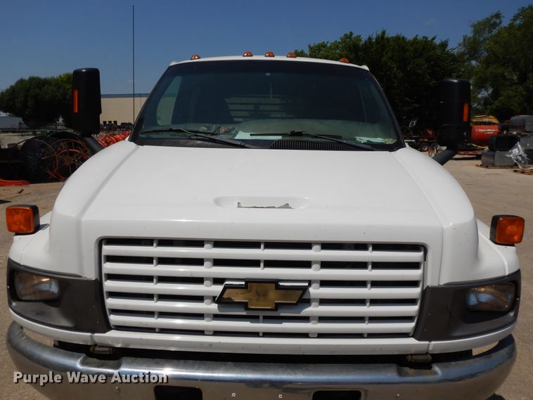 image for item DG7833 2009 Chevrolet C4500  Crew Cab flatbed truck