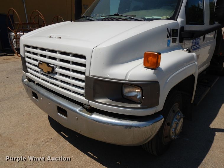 image for item DG7833 2009 Chevrolet C4500  Crew Cab flatbed truck
