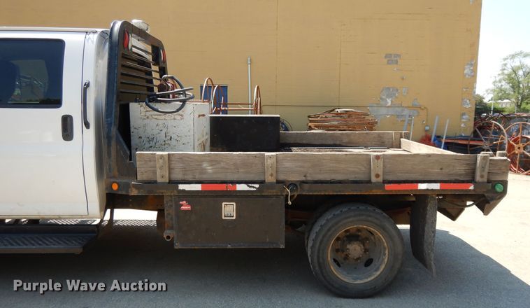 image for item DG7833 2009 Chevrolet C4500  Crew Cab flatbed truck
