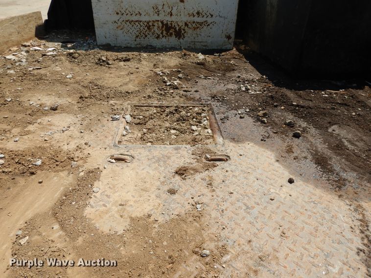 image for item DG7833 2009 Chevrolet C4500  Crew Cab flatbed truck