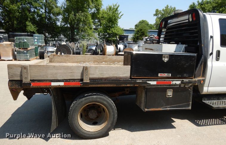 image for item DG7833 2009 Chevrolet C4500  Crew Cab flatbed truck