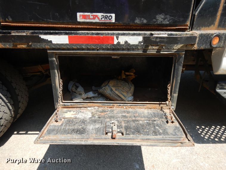 image for item DG7833 2009 Chevrolet C4500  Crew Cab flatbed truck