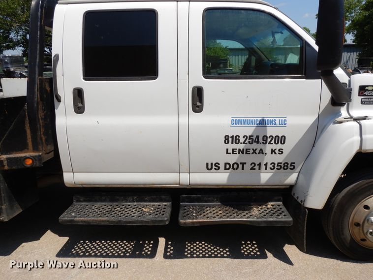 image for item DG7833 2009 Chevrolet C4500  Crew Cab flatbed truck