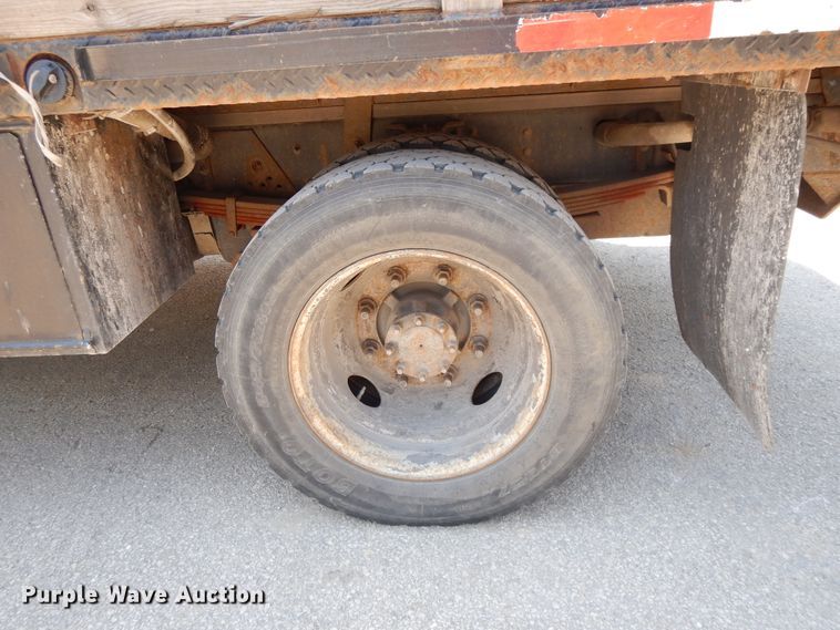 image for item DG7833 2009 Chevrolet C4500  Crew Cab flatbed truck