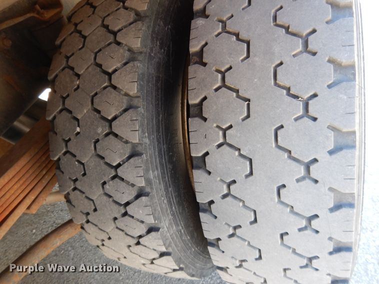 image for item DG7833 2009 Chevrolet C4500  Crew Cab flatbed truck