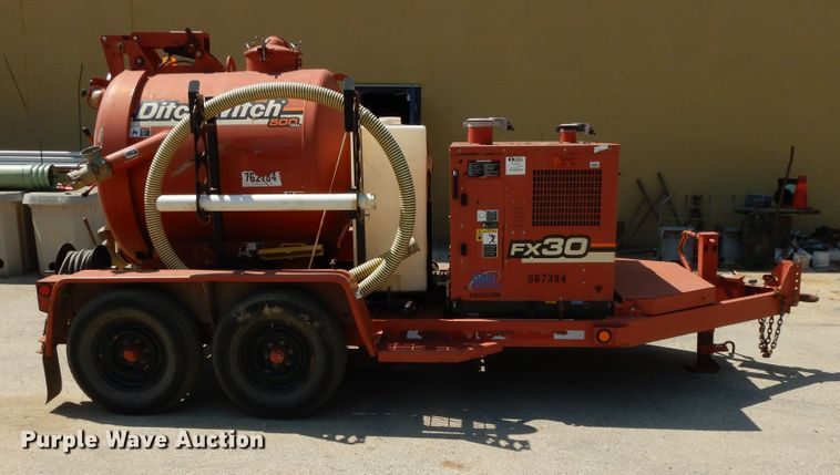 image for item DG7834 2011 Ditch Witch FX30 vaccum excavator
