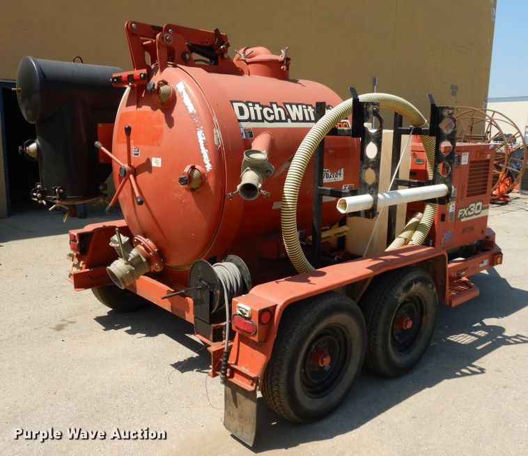image for item DG7834 2011 Ditch Witch FX30 vaccum excavator