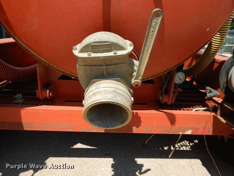 image for item DG7834 2011 Ditch Witch FX30 vaccum excavator