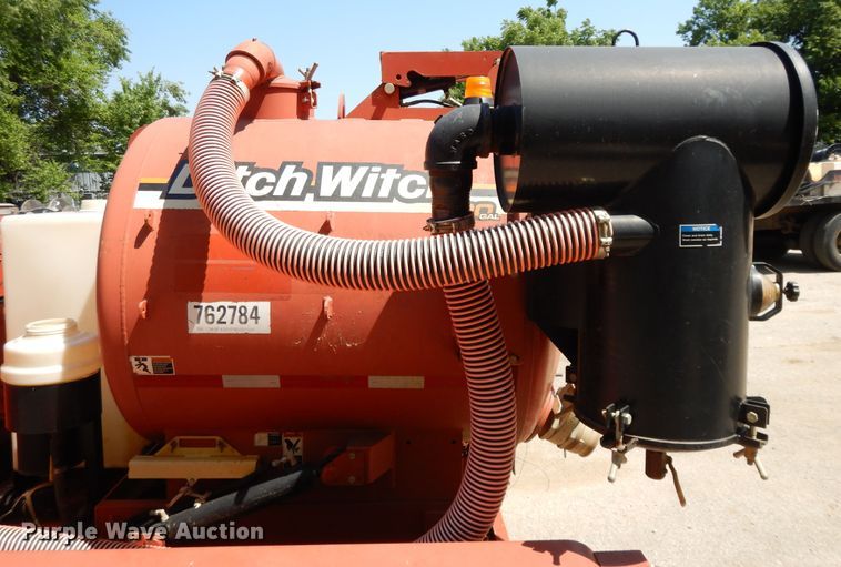 image for item DG7834 2011 Ditch Witch FX30 vaccum excavator
