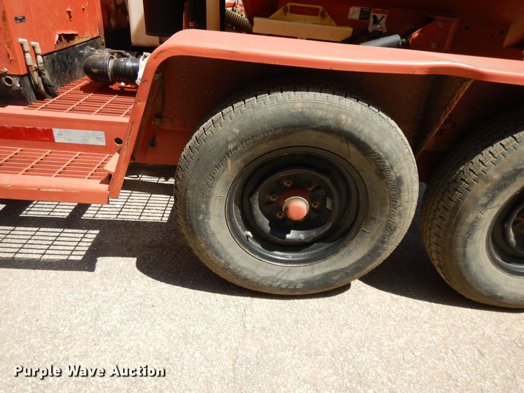 image for item DG7834 2011 Ditch Witch FX30 vaccum excavator