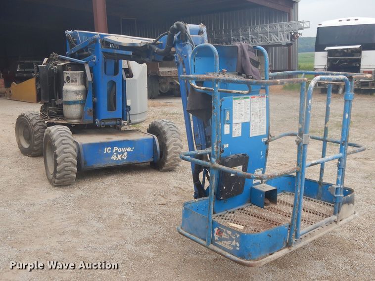 image for item DG7982 2007 Genie Z34/22  boom lift