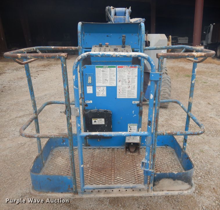 image for item DG7982 2007 Genie Z34/22  boom lift