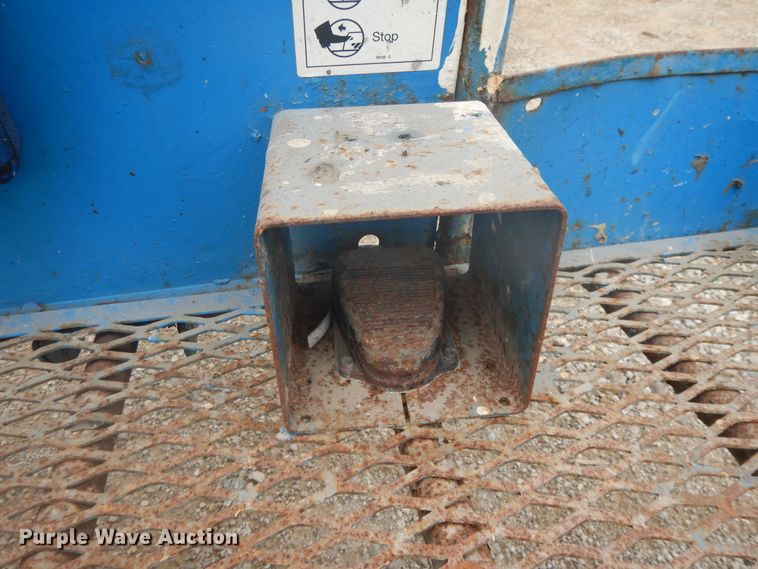 image for item DG7982 2007 Genie Z34/22  boom lift