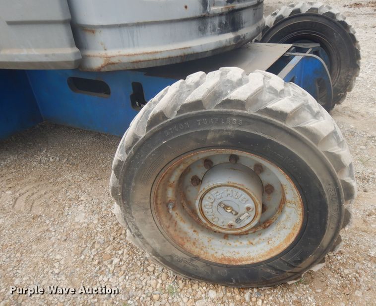 image for item DG7982 2007 Genie Z34/22  boom lift