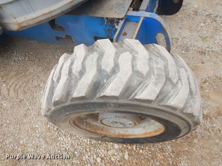 image for item DG7982 2007 Genie Z34/22  boom lift