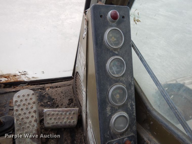 image for item DG7983 1985 Caterpillar 245  hydraulic excavator