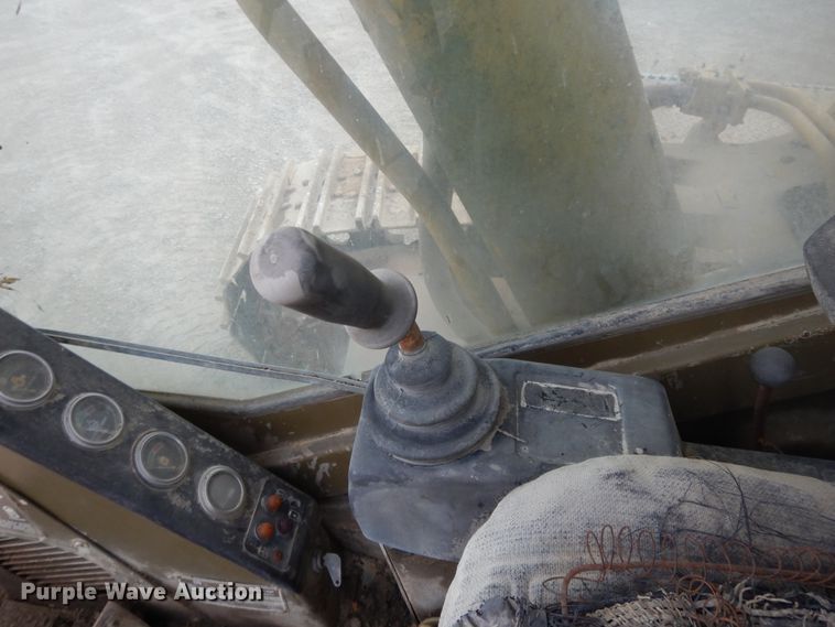 image for item DG7983 1985 Caterpillar 245  hydraulic excavator