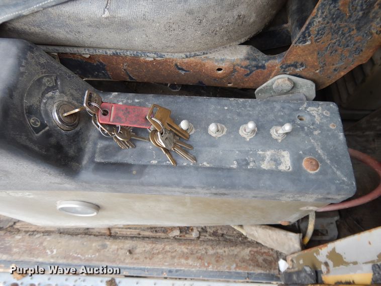 image for item DG7983 1985 Caterpillar 245  hydraulic excavator