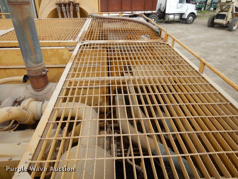 image for item DG7983 1985 Caterpillar 245  hydraulic excavator