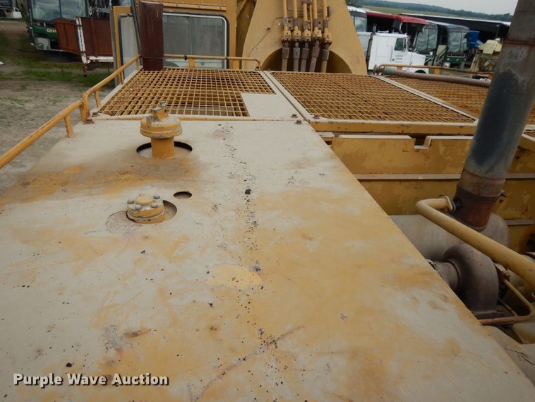 image for item DG7983 1985 Caterpillar 245  hydraulic excavator