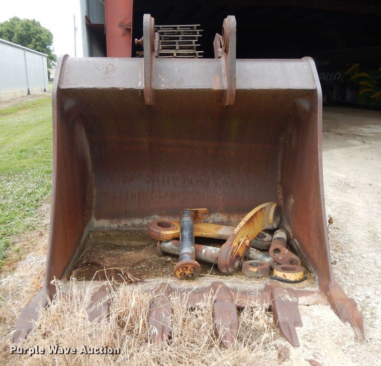 image for item DG7983 1985 Caterpillar 245  hydraulic excavator