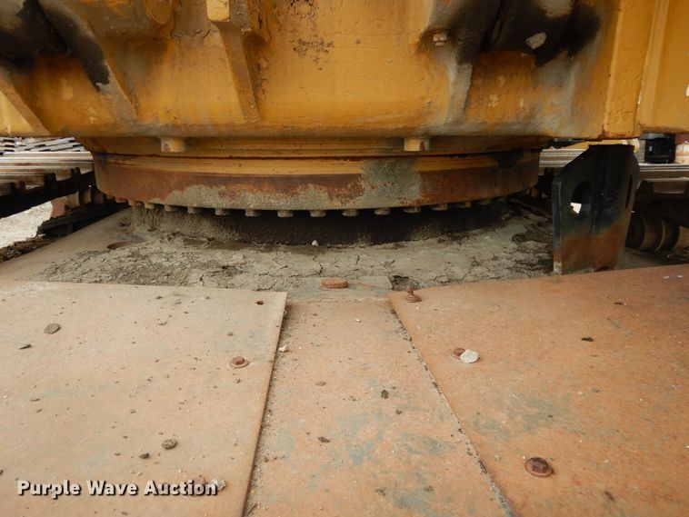 image for item DG7983 1985 Caterpillar 245  hydraulic excavator