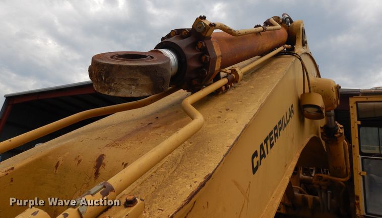 image for item DG7983 1985 Caterpillar 245  hydraulic excavator
