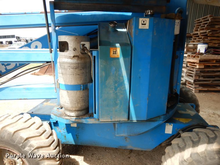 image for item DG7984 1997 Genie Z45/22  boom lift