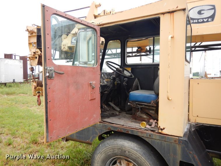 image for item DG7985 Grove TMS250C  crane