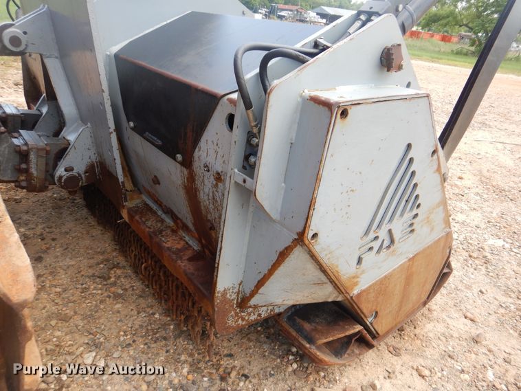 image for item DG8620 2013 Lamtrac LTR8300T  mulcher