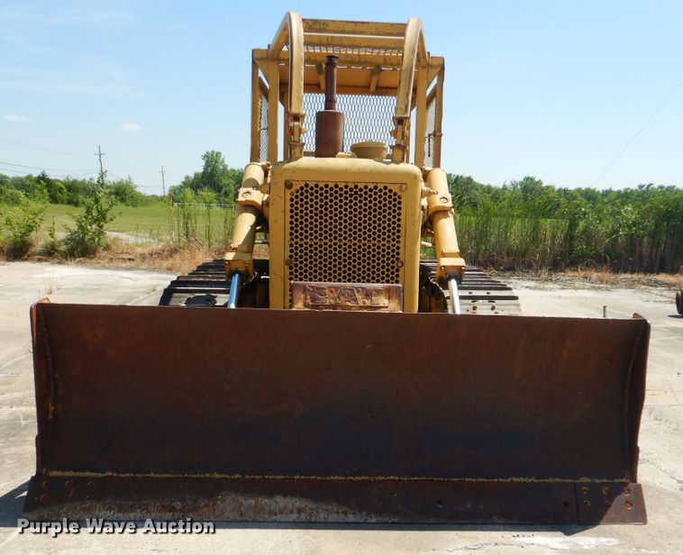 image for item DG8642 1961 Caterpillar D6B  dozer