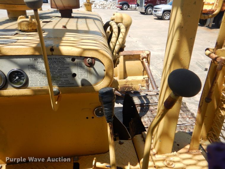 image for item DG8642 1961 Caterpillar D6B  dozer