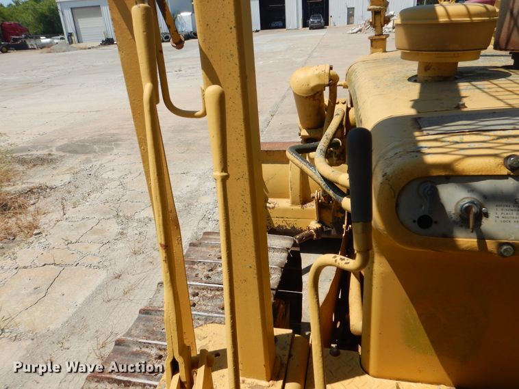 image for item DG8642 1961 Caterpillar D6B  dozer