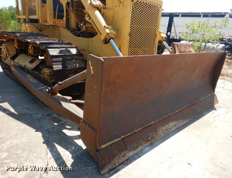 image for item DG8642 1961 Caterpillar D6B  dozer