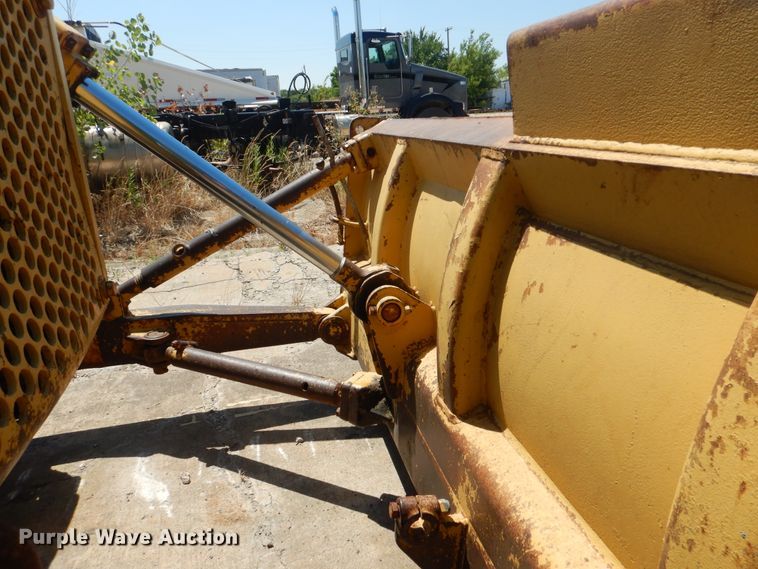 image for item DG8642 1961 Caterpillar D6B  dozer