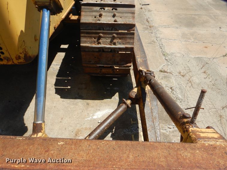image for item DG8642 1961 Caterpillar D6B  dozer