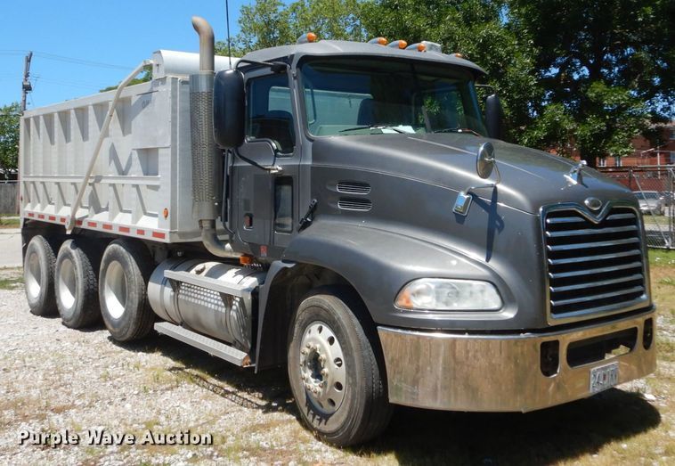 image for item DH5115 2005 Mack CXN613  dump truck