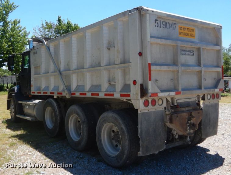 image for item DH5115 2005 Mack CXN613  dump truck