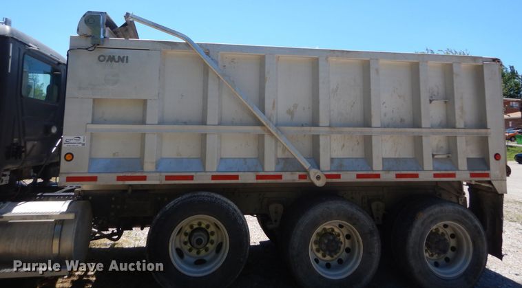 image for item DH5115 2005 Mack CXN613  dump truck