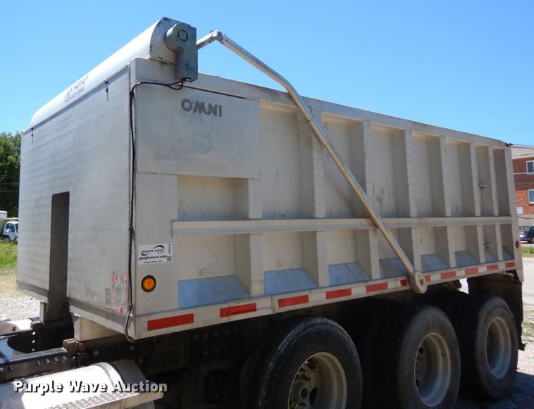 image for item DH5115 2005 Mack CXN613  dump truck