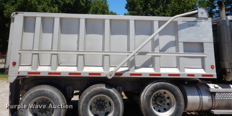 image for item DH5115 2005 Mack CXN613  dump truck