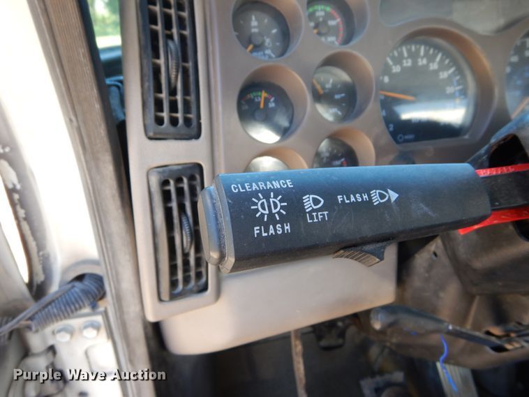 image for item DH5115 2005 Mack CXN613  dump truck